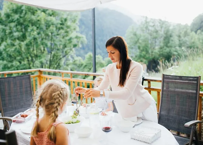 Boutique Apartment Sonnenhang - Incl Spa-Area Apartment Fliess